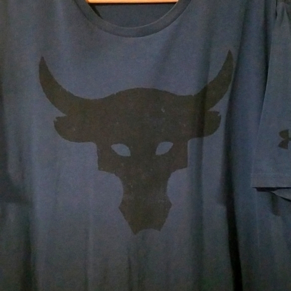 😎Under Armour Blood. Sweat. Respect Loose Fit Tee - Picture 2 of 7